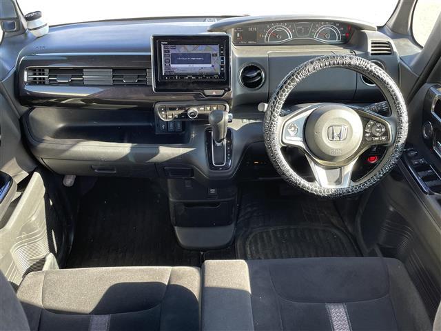 N-BOX G・Lホンダセンシング 純正ナビ(メモリ・DVD・TV)・バックカメラ・片側パワースライドドア・ETC・ドライブレコーダー(前のみ)・スマートキー・エンジンスタートボタン(4枚目)