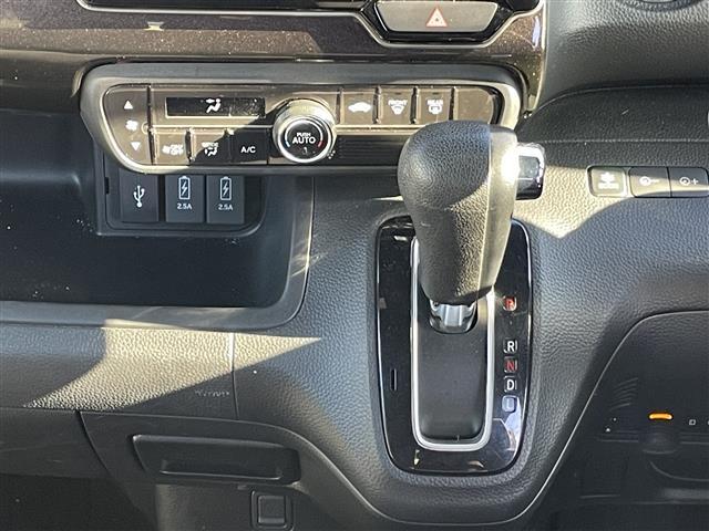 N-BOX G・Lホンダセンシング 純正ナビ(メモリ・DVD・TV)・バックカメラ・片側パワースライドドア・ETC・ドライブレコーダー(前のみ)・スマートキー・エンジンスタートボタン(22枚目)