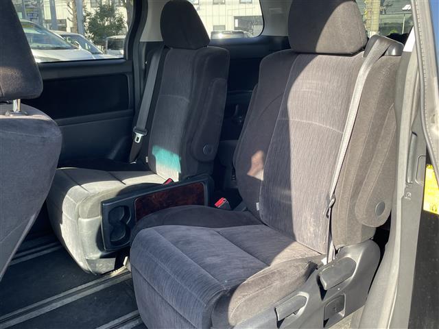 ヴェルファイア 2.4Z 純正8型HDDナビ(NHZN-X62G)・Bluetooth接続・フルセグTV・HDDミュージックサーバー・CD/DVD・AM/FM・純正11型後席用モニター(V11T-R62C)(17枚目)