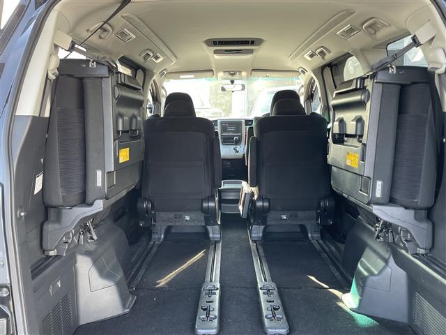 ヴェルファイア 2.4Z 純正8型HDDナビ(NHZN-X62G)・Bluetooth接続・フルセグTV・HDDミュージックサーバー・CD/DVD・AM/FM・純正11型後席用モニター(V11T-R62C)(24枚目)