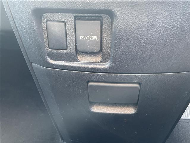 ヴェルファイア 2.4Z 純正8型HDDナビ(NHZN-X62G)・Bluetooth接続・フルセグTV・HDDミュージックサーバー・CD/DVD・AM/FM・純正11型後席用モニター(V11T-R62C)(32枚目)