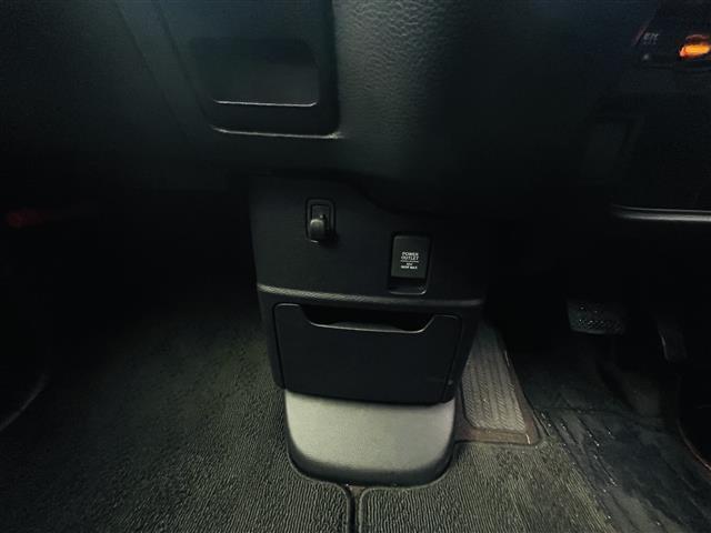 N-BOXカスタム G・Lホンダセンシング 純正ナビゲーション・両側電動スライドドア・バックカメラ・ETC・センシング(19枚目)