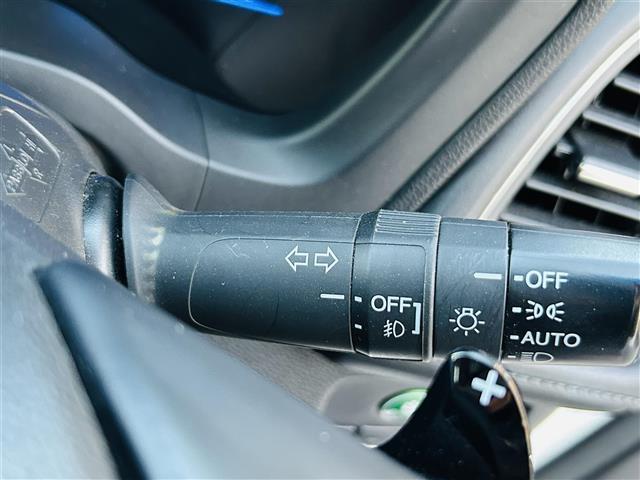 ヴェゼル ハイブリッドＺ　純正ナビフルセグバックカメラＥＴＣ（12枚目）