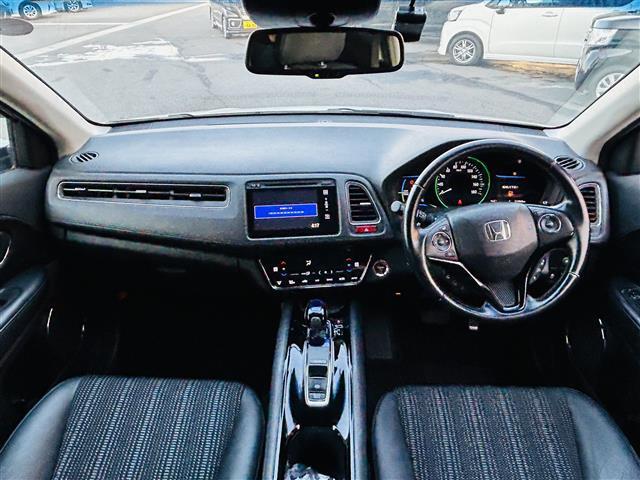 ヴェゼル ハイブリッドＺ　純正ナビフルセグバックカメラＥＴＣ（24枚目）