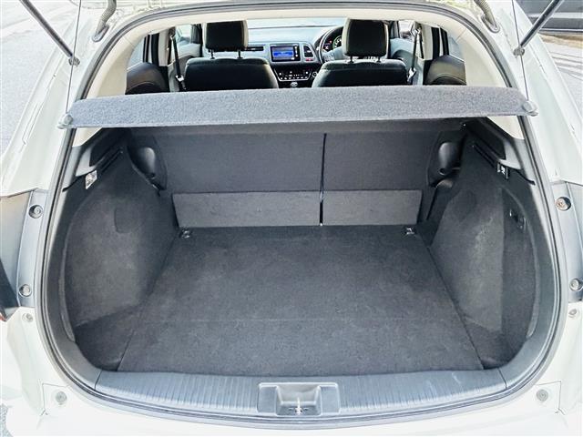 ヴェゼル ハイブリッドＺ　純正ナビフルセグバックカメラＥＴＣ（29枚目）