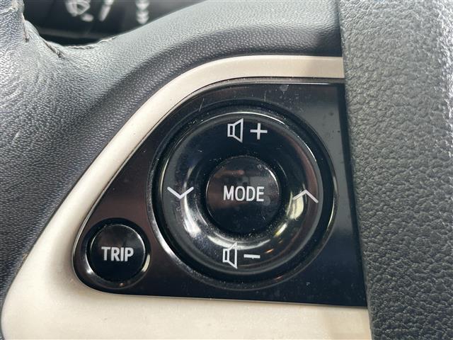 プリウス Ｓツーリングセレクション　バックカメラＥＴＣ社外ナビプッシュスタート（8枚目）