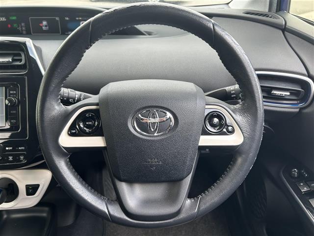 プリウス Ｓツーリングセレクション　バックカメラＥＴＣ社外ナビプッシュスタート（10枚目）