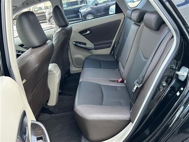 プリウス Sツーリングセレクション・マイコーデ 社外ナビゲーション・バックカメラ・ETC・レザーシート(20枚目)