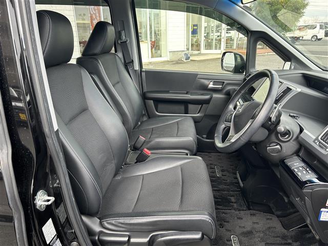 ステップワゴンスパーダ Ｚ　クールスピリット　両側パワースライド純正ナビプッシュスタート（24枚目）