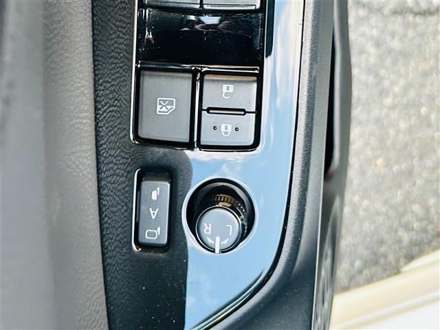 プリウス Ｓセーフティプラス　純正ナビバックカメラクルーズコントロール（16枚目）