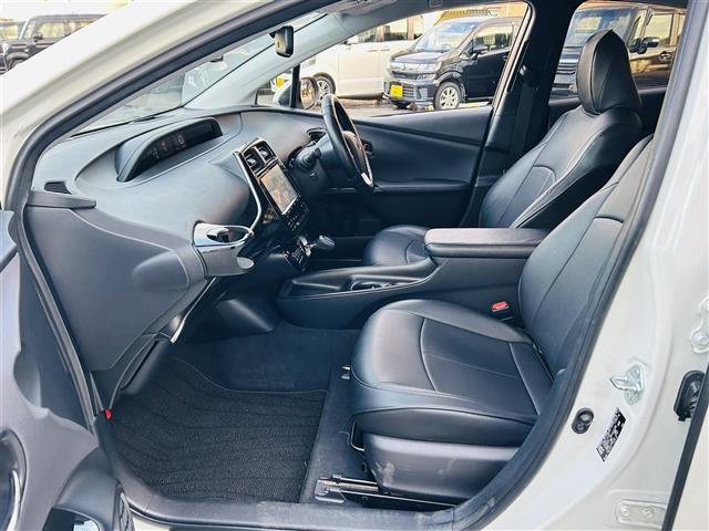 プリウス Ｓセーフティプラス　純正ナビバックカメラクルーズコントロール（21枚目）