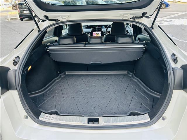 プリウス Ｓセーフティプラス　純正ナビバックカメラクルーズコントロール（26枚目）