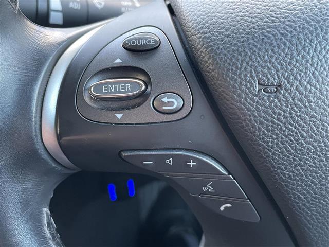 フーガハイブリッド ベースグレード 純正ナビ・バックカメラ・レザーシート・ETC(5枚目)