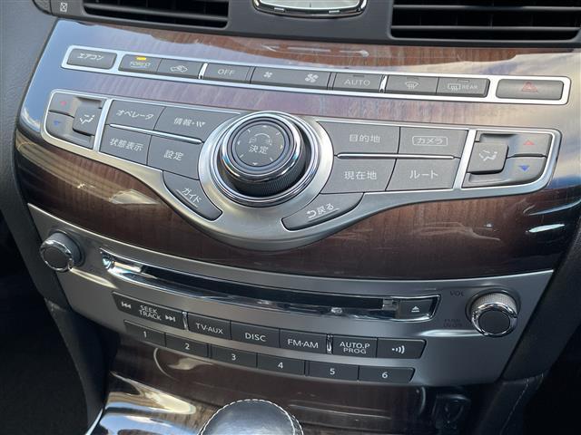 フーガハイブリッド ベースグレード 純正ナビ・バックカメラ・レザーシート・ETC(9枚目)