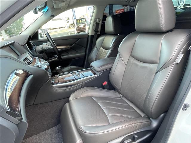 フーガハイブリッド ベースグレード 純正ナビ・バックカメラ・レザーシート・ETC(16枚目)