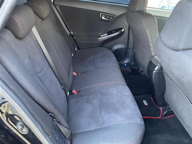 プリウス Ｓツーリングセレクション・Ｇ’ｓ　アルパインナビ・バックカメラ・ＥＴＣ（12枚目）