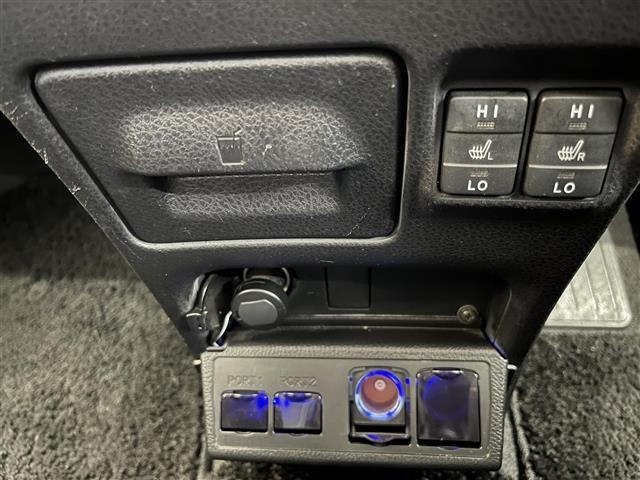エスクァイア ハイブリッドＧｉ　アルパイン１０インチナビ　アルパインフリップダウンモニター　両側パわスラ　フロントシートヒーター（26枚目）