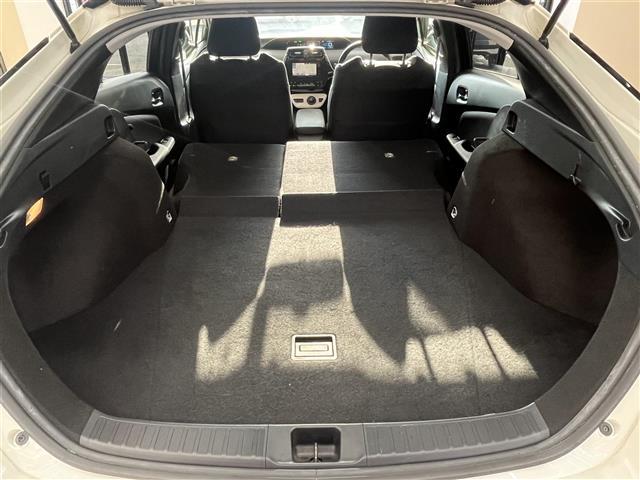 プリウス Ｓ　ドラレコ　バックカメラ　ＥＴＣ　スペアキ―（15枚目）