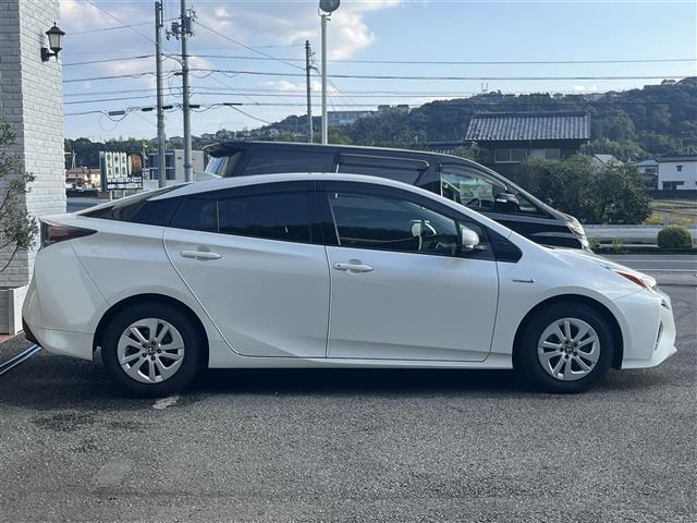 プリウス Ｓ　ドラレコ　バックカメラ　ＥＴＣ　スペアキ―（24枚目）