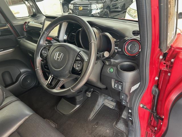 Ｎ－ＢＯＸカスタム Ｇ　ターボＳＳパッケージ　社外ナビ　フルセグ　シートヒーター（6枚目）