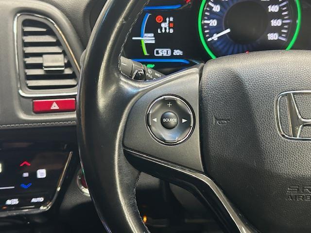 ヴェゼル ハイブリッドＺ　純正ＳＤナビ　バックカメラ　ワンセグＴＶ　ＥＴＣ　クルーズコントロール　ハーフレザーシート　前席シートヒーター　純正フロアマット　オートライト　ＬＥＤヘッドライト　ウインカミラー　電動格納ミラー（18枚目）