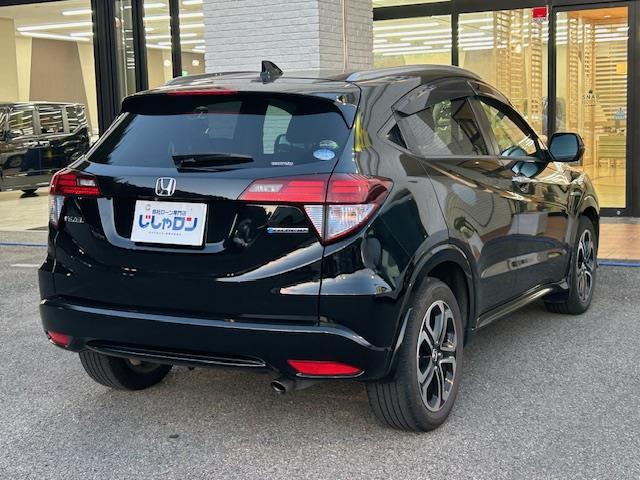 ヴェゼル ハイブリッドＺ　純正ＳＤナビ　バックカメラ　ワンセグＴＶ　ＥＴＣ　クルーズコントロール　ハーフレザーシート　前席シートヒーター　純正フロアマット　オートライト　ＬＥＤヘッドライト　ウインカミラー　電動格納ミラー（28枚目）