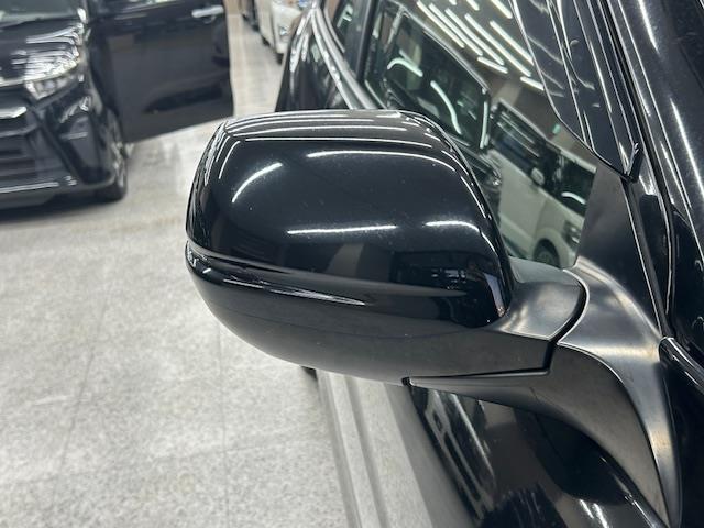 ヴェゼル ハイブリッドＺ　純正ＳＤナビ　バックカメラ　ワンセグＴＶ　ＥＴＣ　クルーズコントロール　ハーフレザーシート　前席シートヒーター　純正フロアマット　オートライト　ＬＥＤヘッドライト　ウインカミラー　電動格納ミラー（33枚目）