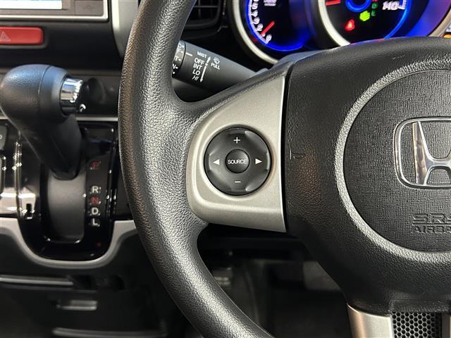 Ｎ－ＢＯＸカスタム Ｇ・Ｌパッケージ　純正ＳＤナビ　バックカメラ　ワンセグＴＶ　片側パワースライドドア　ＥＴＣ　ＨＩＤヘッドライト　オートライト　フォグランプ　プッシュスタート　スマートキー　電動格納ミラー（7枚目）