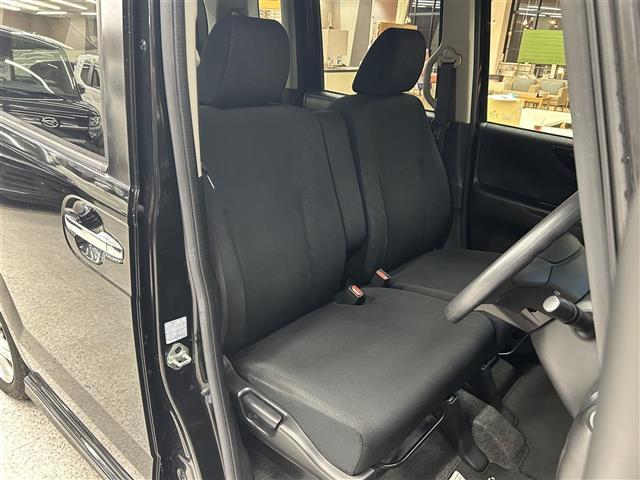 Ｎ－ＢＯＸカスタム Ｇ・Ｌパッケージ　純正ＳＤナビ　バックカメラ　ワンセグＴＶ　片側パワースライドドア　ＥＴＣ　ＨＩＤヘッドライト　オートライト　フォグランプ　プッシュスタート　スマートキー　電動格納ミラー（13枚目）