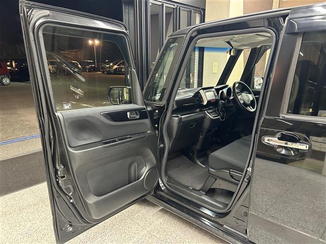 Ｎ－ＢＯＸカスタム Ｇ・Ｌパッケージ　純正ＳＤナビ　バックカメラ　ワンセグＴＶ　片側パワースライドドア　ＥＴＣ　ＨＩＤヘッドライト　オートライト　フォグランプ　プッシュスタート　スマートキー　電動格納ミラー（22枚目）