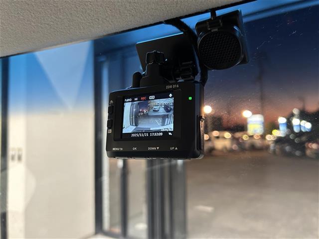 Ｎ－ＢＯＸカスタム Ｇ・Ｌパッケージ　純正ＳＤナビ　バックカメラ　ワンセグＴＶ　片側パワースライドドア　ＥＴＣ　ＨＩＤヘッドライト　オートライト　フォグランプ　プッシュスタート　スマートキー　電動格納ミラー（27枚目）