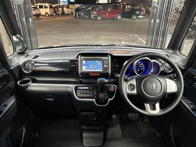 Ｎ－ＢＯＸカスタム Ｇ・Ｌパッケージ　純正ＳＤナビ　バックカメラ　ワンセグＴＶ　片側パワースライドドア　ＥＴＣ　ＨＩＤヘッドライト　オートライト　フォグランプ　プッシュスタート　スマートキー　電動格納ミラー（42枚目）