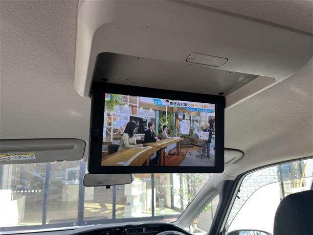 セレナ ハイウェイスター　Ｖセレクション　純正ナビ　アラウンドビューモニター（6枚目）