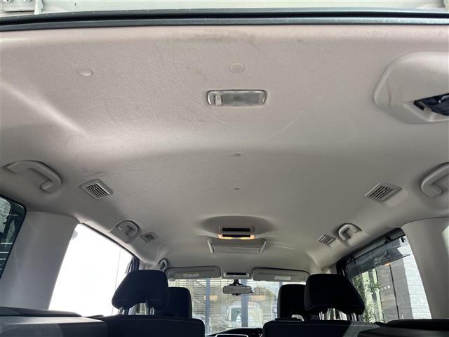 セレナ ハイウェイスター　Ｖセレクション　純正ナビ　アラウンドビューモニター（22枚目）