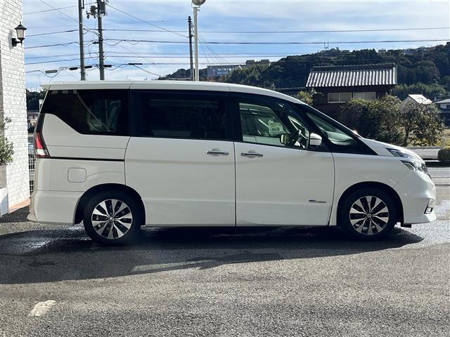 セレナ ハイウェイスター　Ｖセレクション　純正ナビ　アラウンドビューモニター（29枚目）