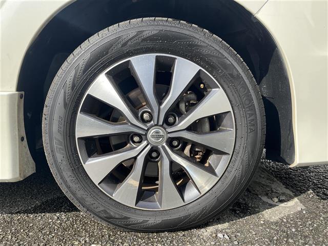 セレナ ハイウェイスター　Ｖセレクション　純正ナビ　アラウンドビューモニター（41枚目）