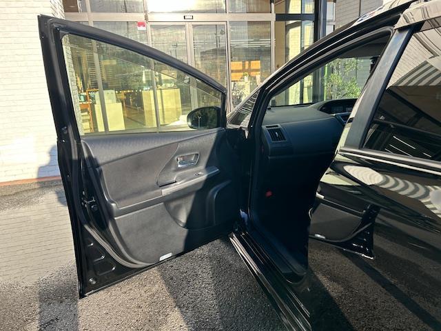 プリウスアルファ S Lセレクション Alpineナビ バックカメラ フルセグテレビ LEDヘッドライト スマートキー プッシュスタート ステアリングスイッチ オートライト フロアマット ドアバイザー TRDエアロパーツ(12枚目)