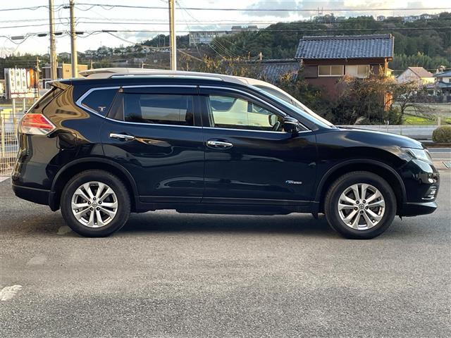 エクストレイル ２０Ｘ　ＨＶエクストリーマＸエマジェンシーブレーキＰ　純正メーカーナビ　テレビ　アラウンドビューモニター　ステアリングスイッチ　ビルトインＥＴＣ　エマージェシーブレーキ　スマートルームミラー　インテリキー　シートヒート（31枚目）