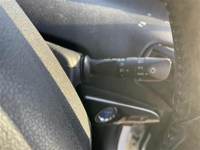 プリウス S レーンキープアシスト/アイドリング/クルーズコントロール(追従走行なし)/スマートキー/パワステ/バックカメラ/Bluetooth/(23枚目)