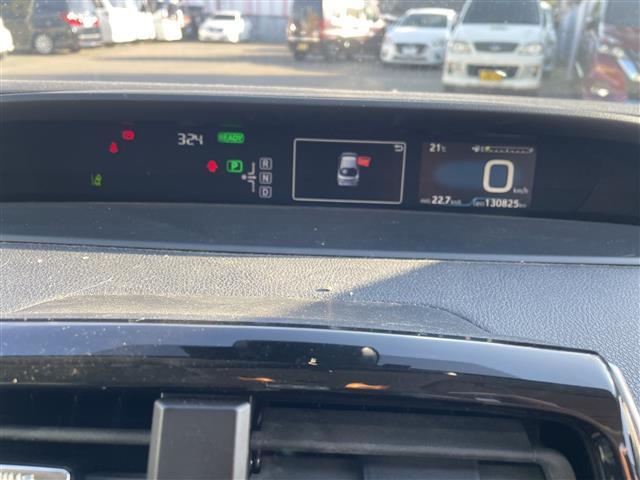 プリウス S レーンキープアシスト/アイドリング/クルーズコントロール(追従走行なし)/スマートキー/パワステ/バックカメラ/Bluetooth/(31枚目)