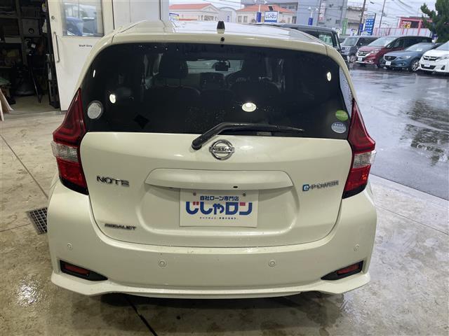 ノート e-パワー メダリスト アイドリング/Bluetooth/スマートキー/パワステ/ETC/LEDヘッドライト/HDDナビ(7枚目)