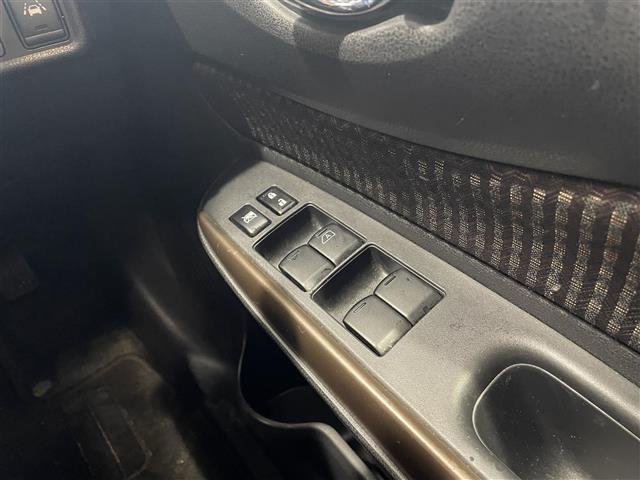 ノート e-パワー メダリスト アイドリング/Bluetooth/スマートキー/パワステ/ETC/LEDヘッドライト/HDDナビ(28枚目)