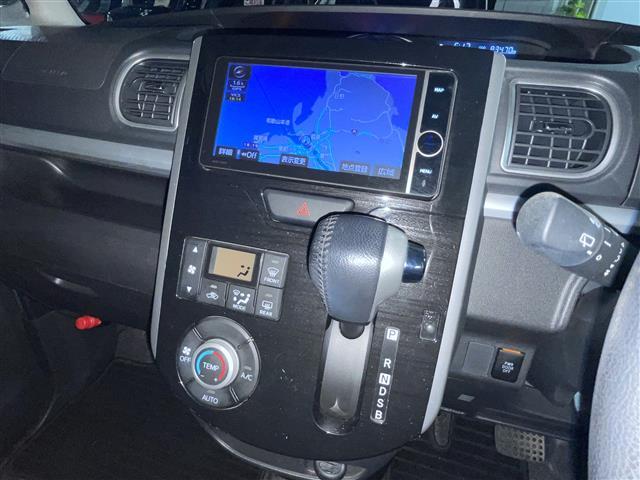 タント カスタムRS トップエディションSAII 純正HDDナビ/フルセグテレビ/CD/DVD再生機能/ミュージックサーバー(HDD録音機能)/Bluetooth接続機能/ベンチシート/両側電動スライドドア/純正フロアマット(10枚目)