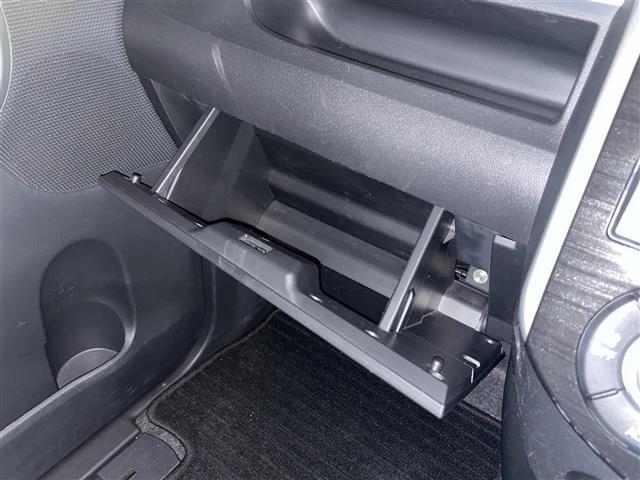 タント カスタムRS トップエディションSAII 純正HDDナビ/フルセグテレビ/CD/DVD再生機能/ミュージックサーバー(HDD録音機能)/Bluetooth接続機能/ベンチシート/両側電動スライドドア/純正フロアマット(16枚目)