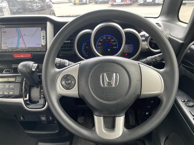 N-BOXカスタム G SSパッケージ Bluetooth/アイドリング/パワステ/バックカメラ/スマートキー/パワスラ/(18枚目)