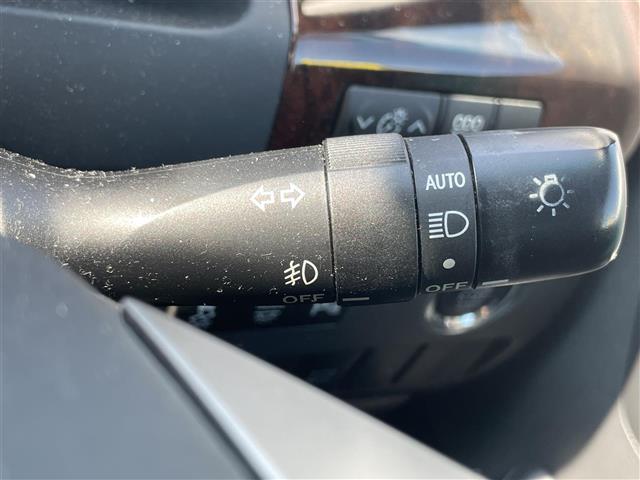 ヴェルファイア 2.4Z 社外ナビ<CD/DVD/BT/SD/MSV>/バックカメラ/両側パワースライドドア/アルパインフリップダウンモニター/コーナーセンサー/オットマン/nanoeエアコン/HIDヘッドライト/フォグランプ(6枚目)