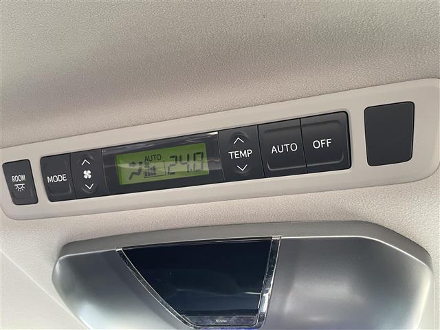 ヴェルファイア 2.4Z 社外ナビ<CD/DVD/BT/SD/MSV>/バックカメラ/両側パワースライドドア/アルパインフリップダウンモニター/コーナーセンサー/オットマン/nanoeエアコン/HIDヘッドライト/フォグランプ(19枚目)