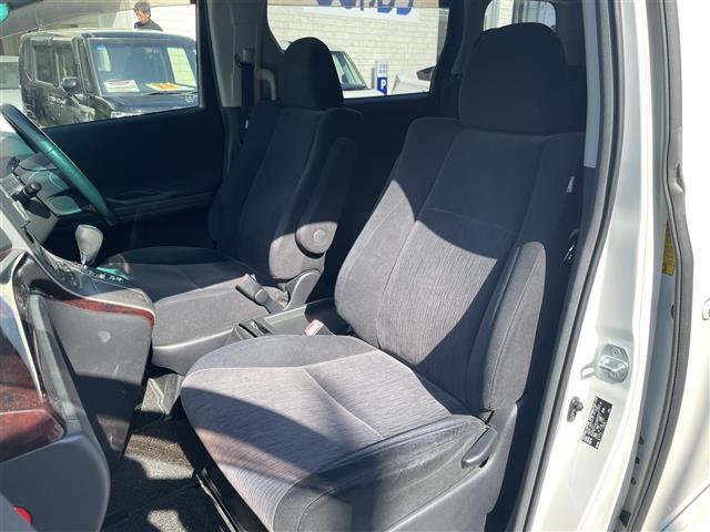 ヴェルファイア 2.4Z 社外ナビ<CD/DVD/BT/SD/MSV>/バックカメラ/両側パワースライドドア/アルパインフリップダウンモニター/コーナーセンサー/オットマン/nanoeエアコン/HIDヘッドライト/フォグランプ(21枚目)