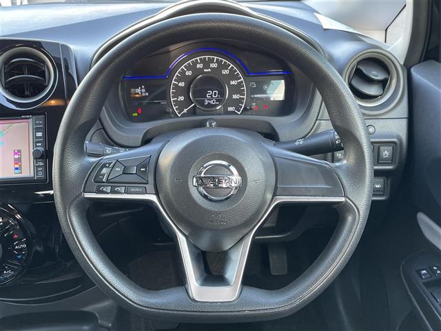 ノート e-パワー X 純正ナビゲーション/型番:MJ116D-W/【CD/SD/AUX/BT/TV】/衝突被害軽減ブレーキ/HIDオートライト/純正フロアマット/純正ドアバイザー(4枚目)