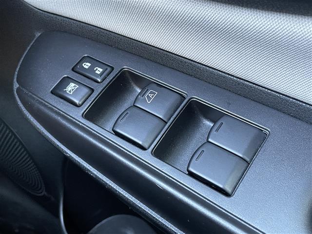 ノート e-パワー X 純正ナビゲーション/型番:MJ116D-W/【CD/SD/AUX/BT/TV】/衝突被害軽減ブレーキ/HIDオートライト/純正フロアマット/純正ドアバイザー(10枚目)